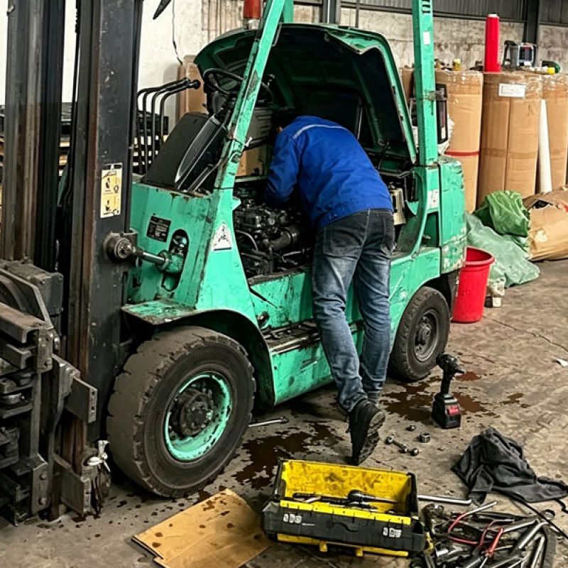 Sữa chữa xe nâng