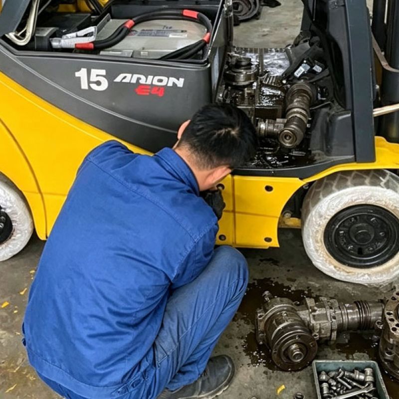 Sữa chữa xe nâng