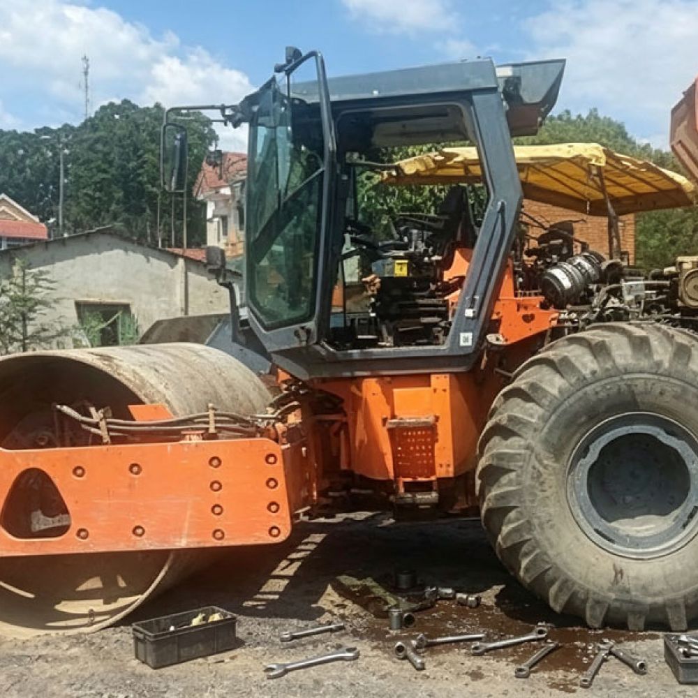 Sữa chữa xe lu