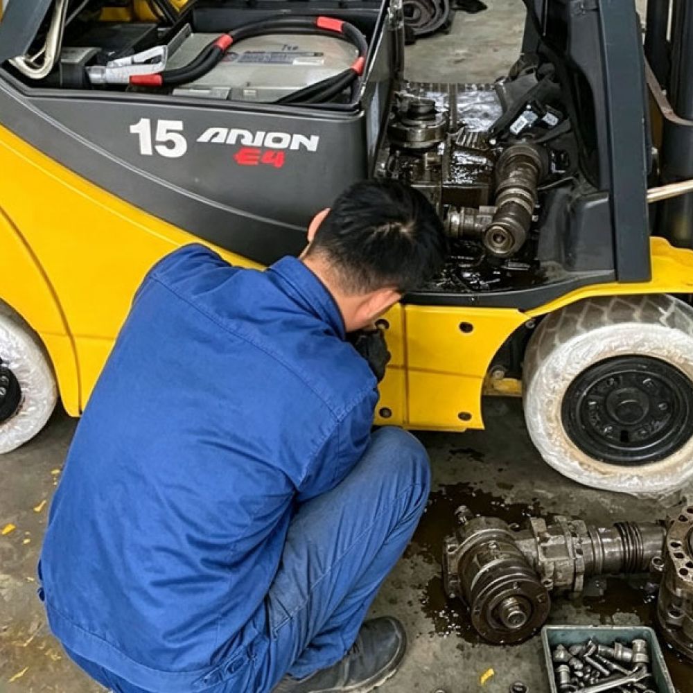 Sữa chữa xe nâng